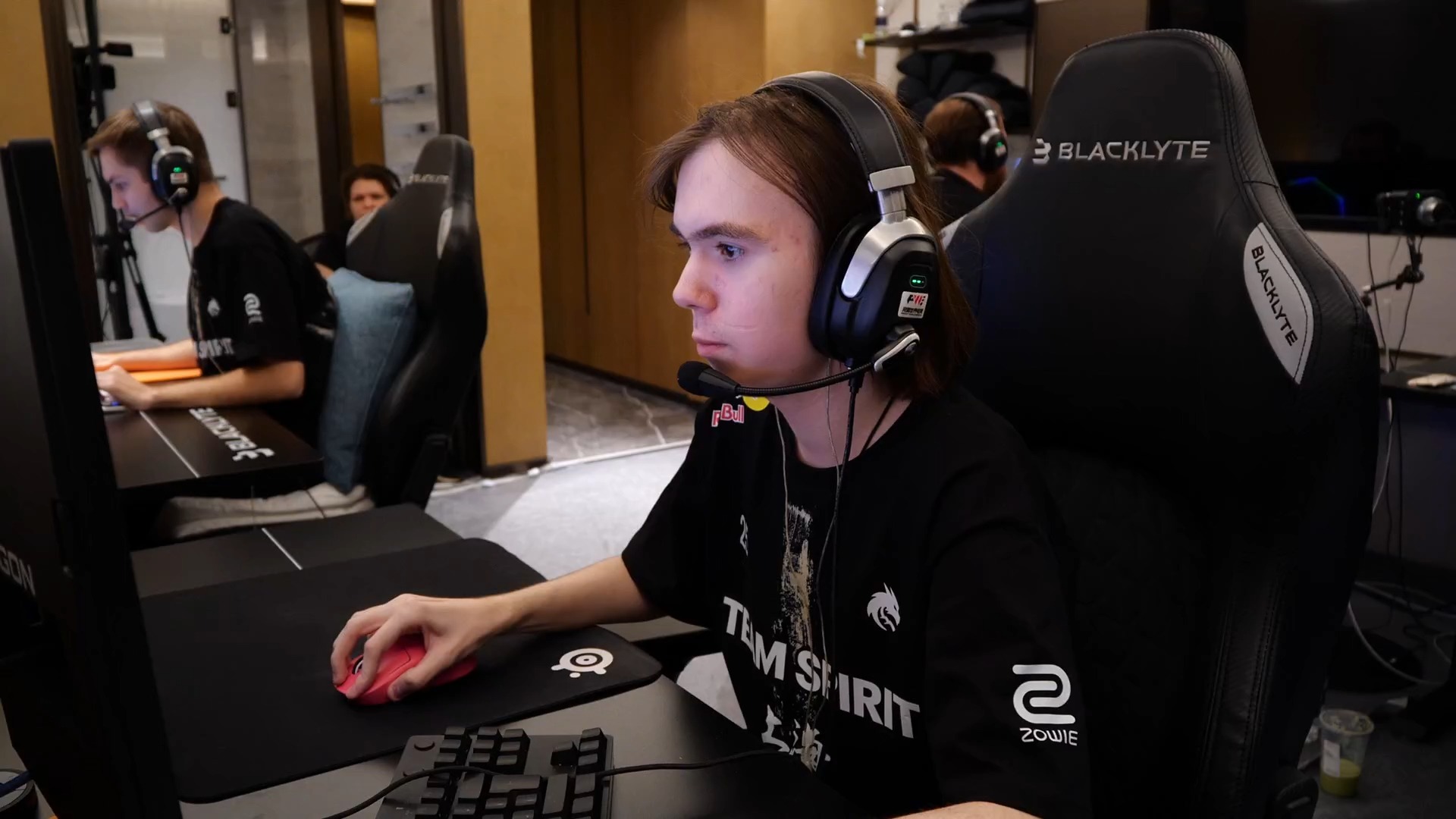 样竞争激烈 样竞争激烈